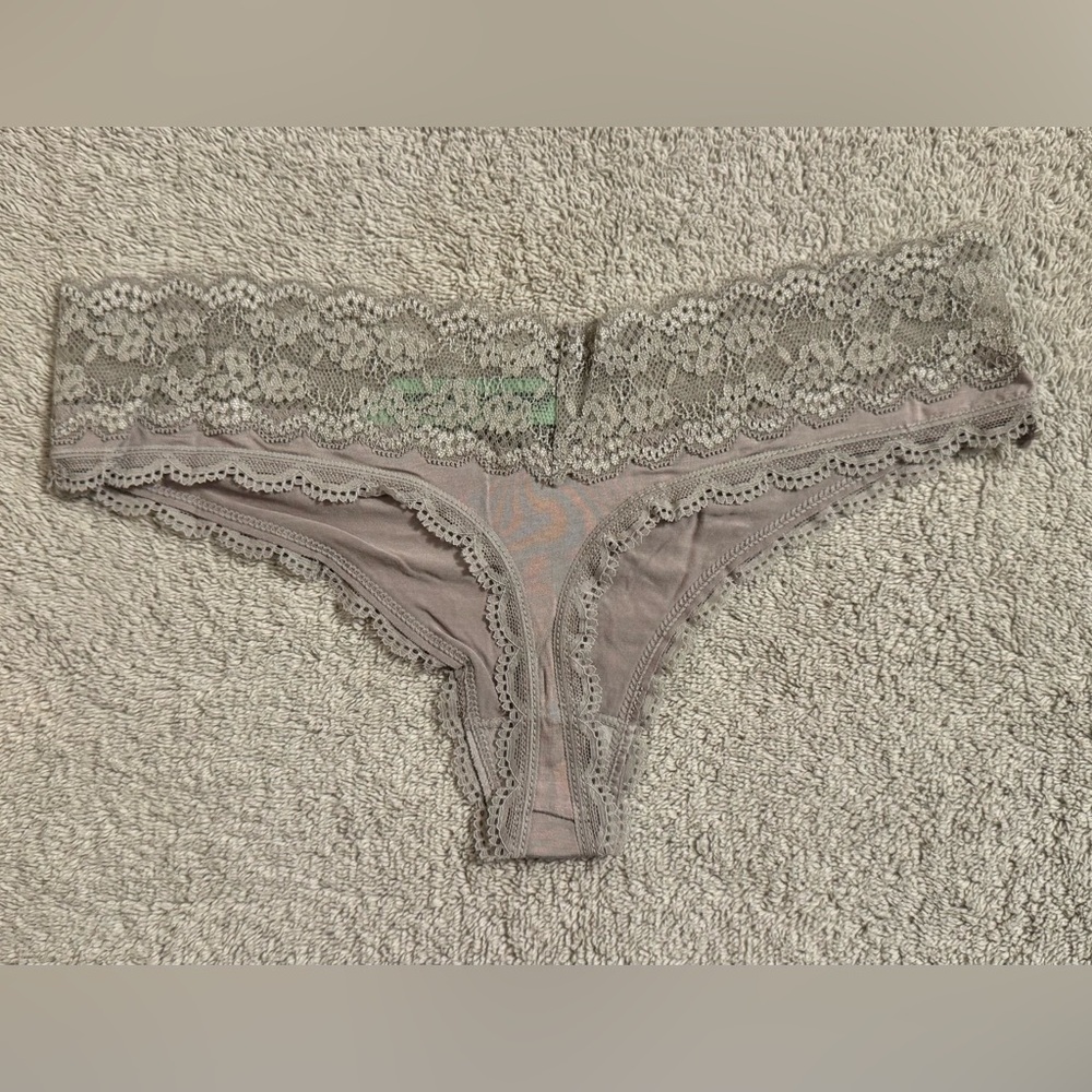 Honeydew Intimates - Lace Thong Panty - Small - Picture 4 of 4